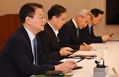 방기선 기획재정부 차관이 31일 서울 종로구 정부서울청사에서 열린 ‘제20차 비상경제차관회의’를 주재, 모두발언을 하고 있다.