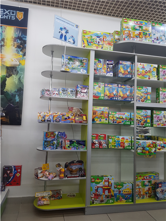가게 안에 진열된 한국 애니메이션 '로보카 폴리' 장난감
