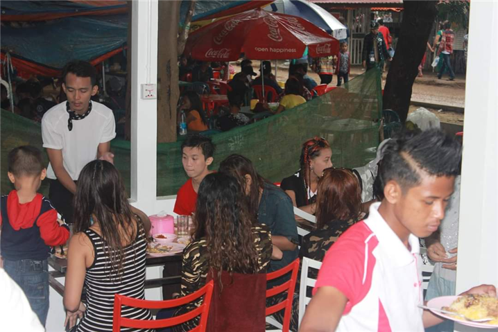<미얀마의 ‘소울푸드’로 인식되는 담바우 식당 ‘닐라’ - 출처 : 통신원 직접촬영>