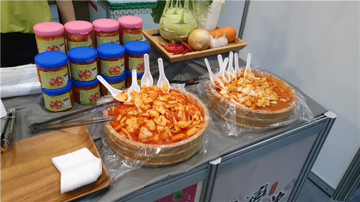 <타이베이 국제 베이커리쇼에서 판매된 김치 – 출처 : 통신원 촬영>