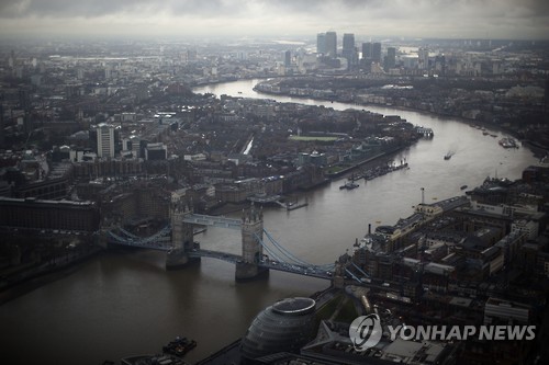 런던 외환시장 지위 약화…위안화 부상에 亞시장 점유율은 상승
