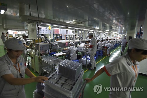 중국 8월 생산자물가 전년비 0.8%↓…54개월째 하락