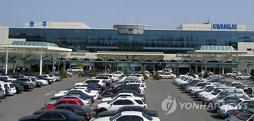 광주 공항버스 운행재개 협의 '평행선'…3개월째 운행중단