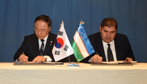 한국-우즈베크, FTA 공동연구 나선다…제2차 경제부총리 회의
